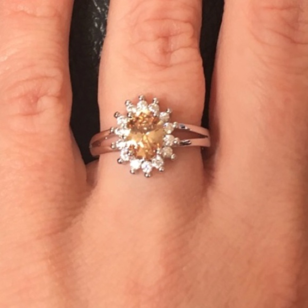 NEW GORGEOUS SILVER RING❗️CLOSET CLOSING❗️ - Picture 2 of 4